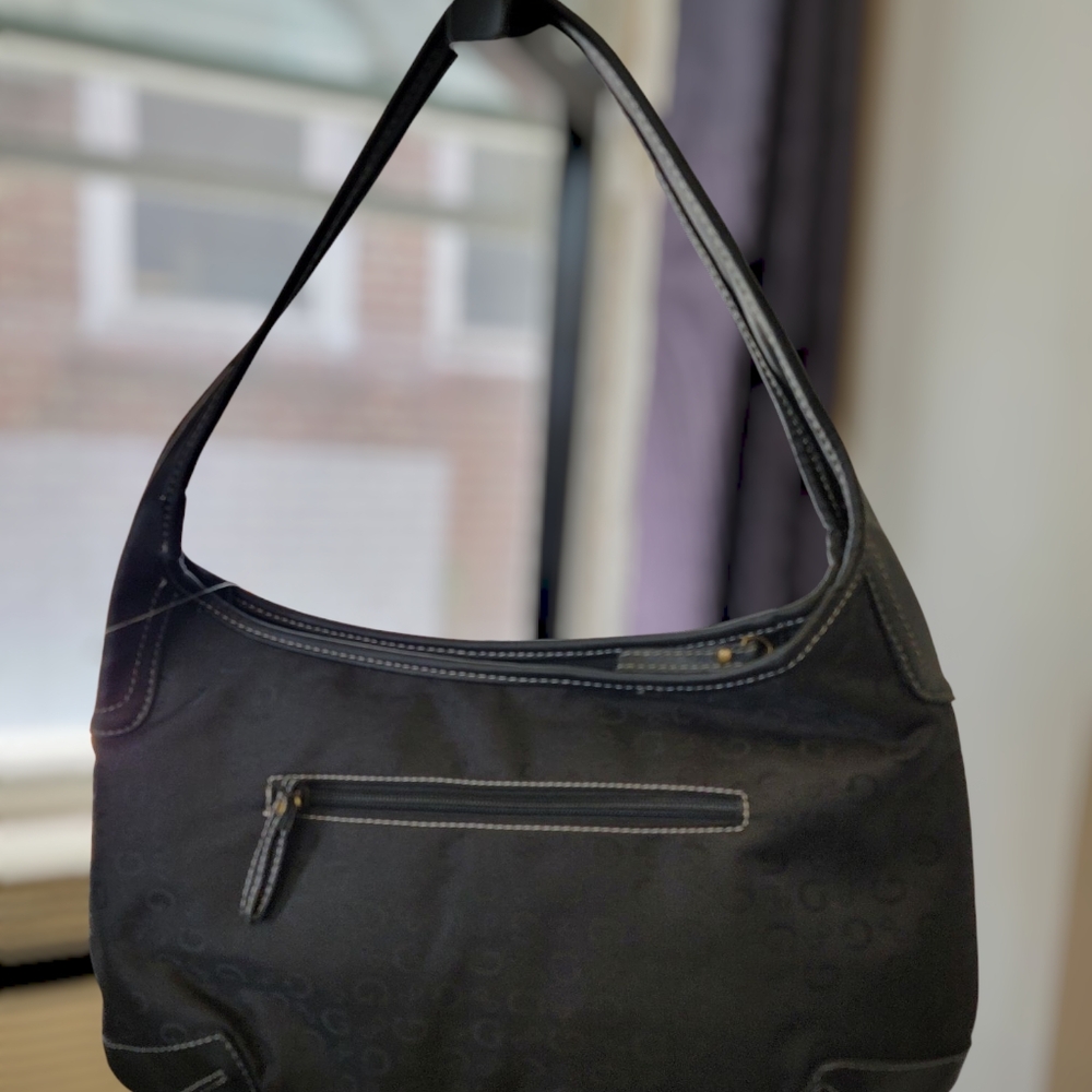 Gigi Chantal Black Shoulder Bag